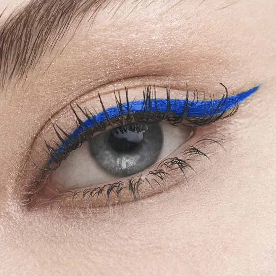 خط چشم ضدآب آبی