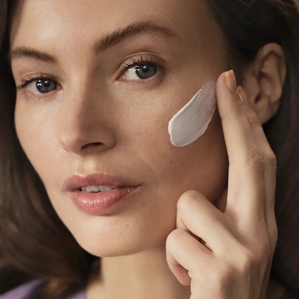 کرم روز سفت‌کننده رویال ولوت با SPF 20