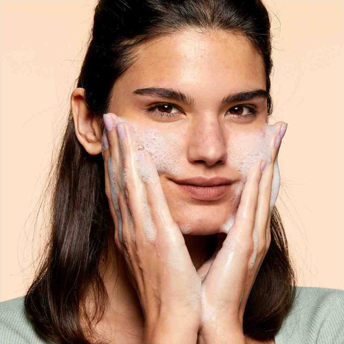 ژل شستشو صورت پیور اسکین