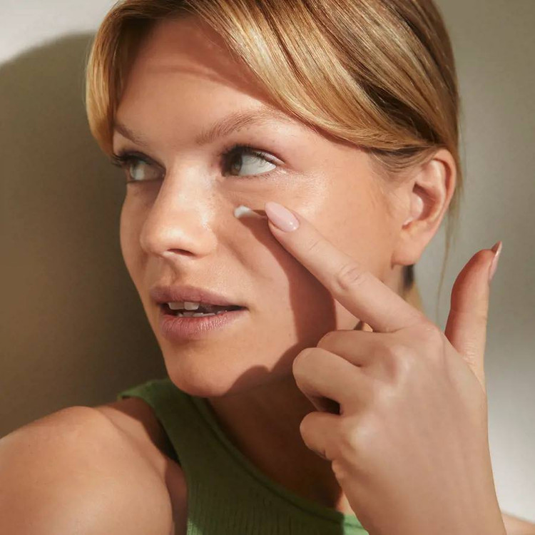 بالم دور چشم از لاین پوستی ولوسوفی