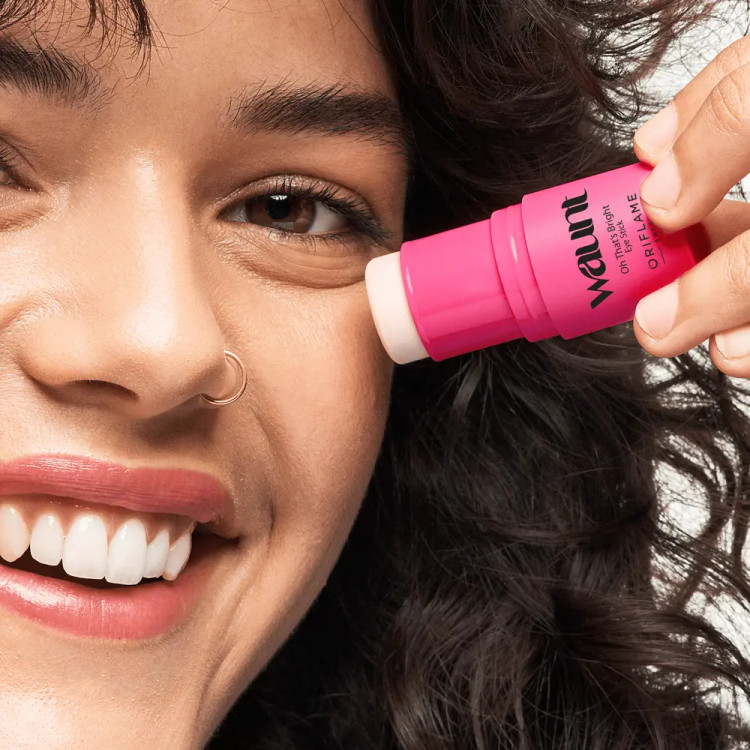 کرم دورچشم روشن کننده