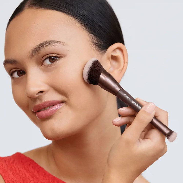 براش دوکاره برای فرمدهی و ترکیب رنگ